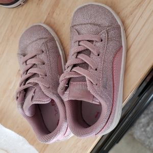 Toddler girl Pink Puma sneakers
